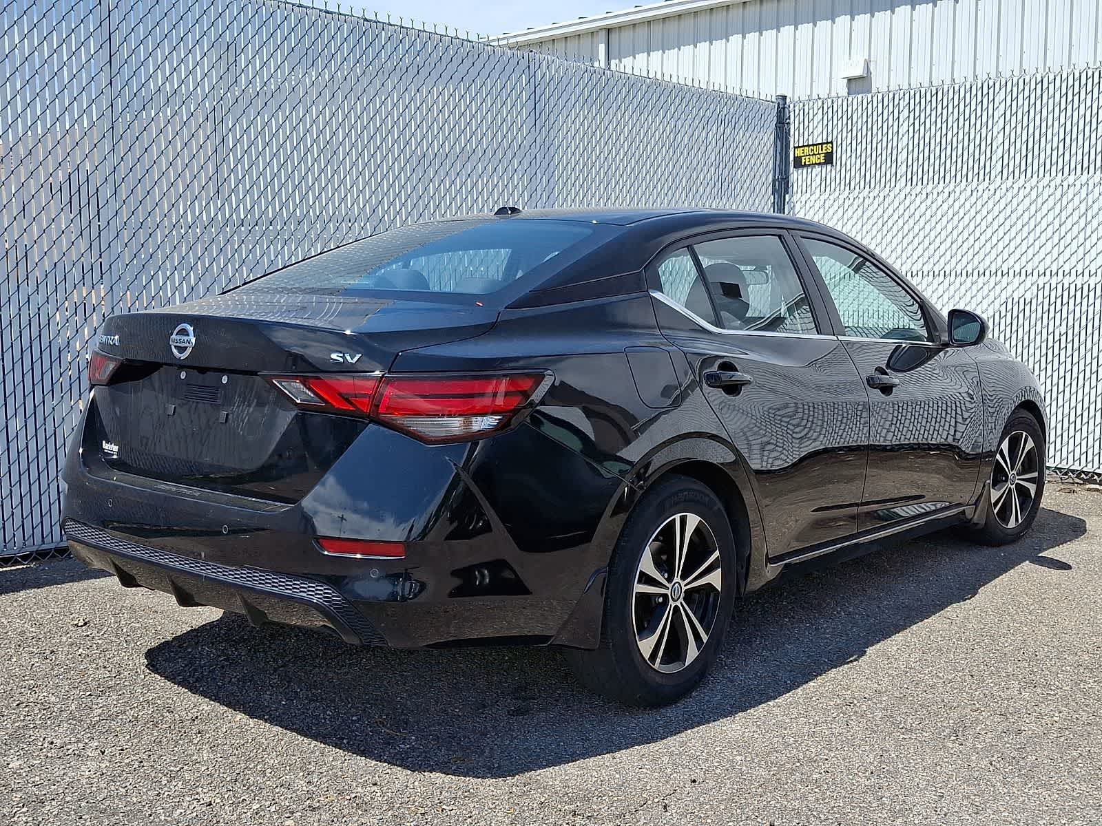 Thumbnail: 2023 Nissan Sentra - 3