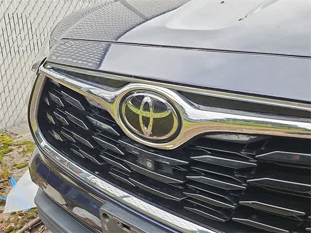 Thumbnail: 2020 Toyota Highlander - 2