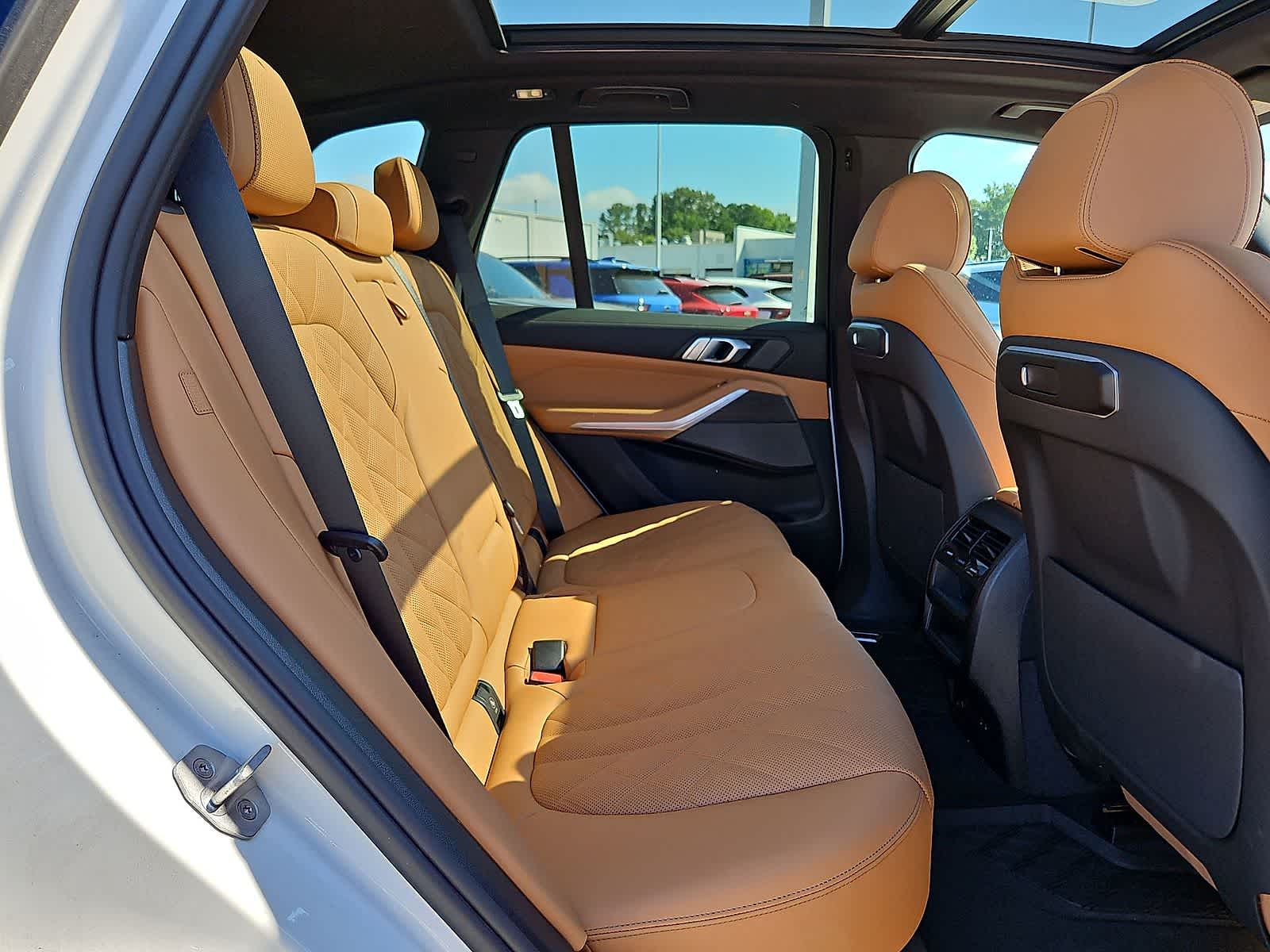 Thumbnail: 2025 BMW X5 - 34