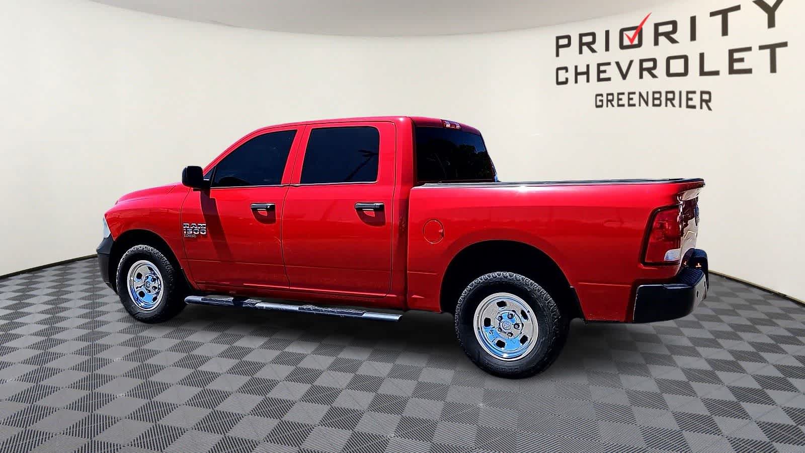 Thumbnail: 2019 RAM 1500 Classic - 6