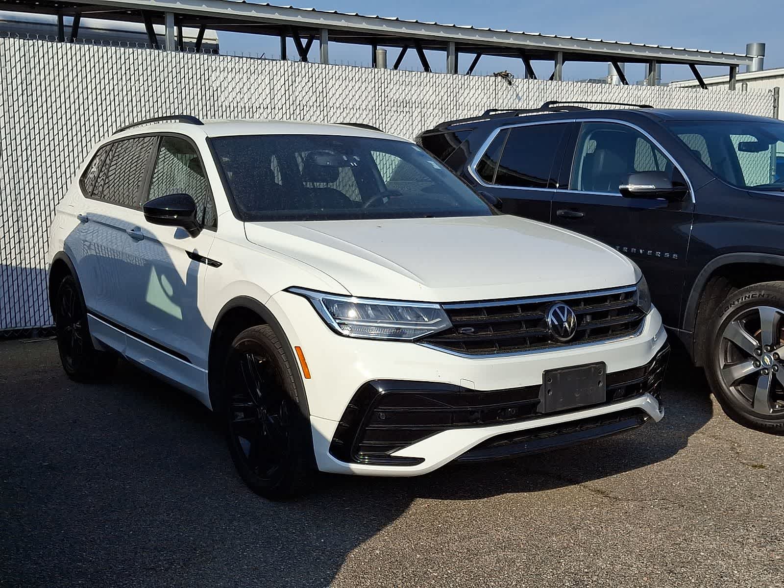 Thumbnail: 2022 Volkswagen Tiguan - 2