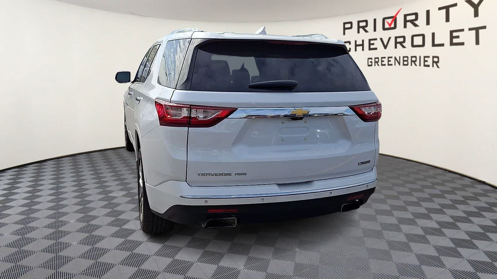 Thumbnail: 2018 Chevrolet Traverse - 7