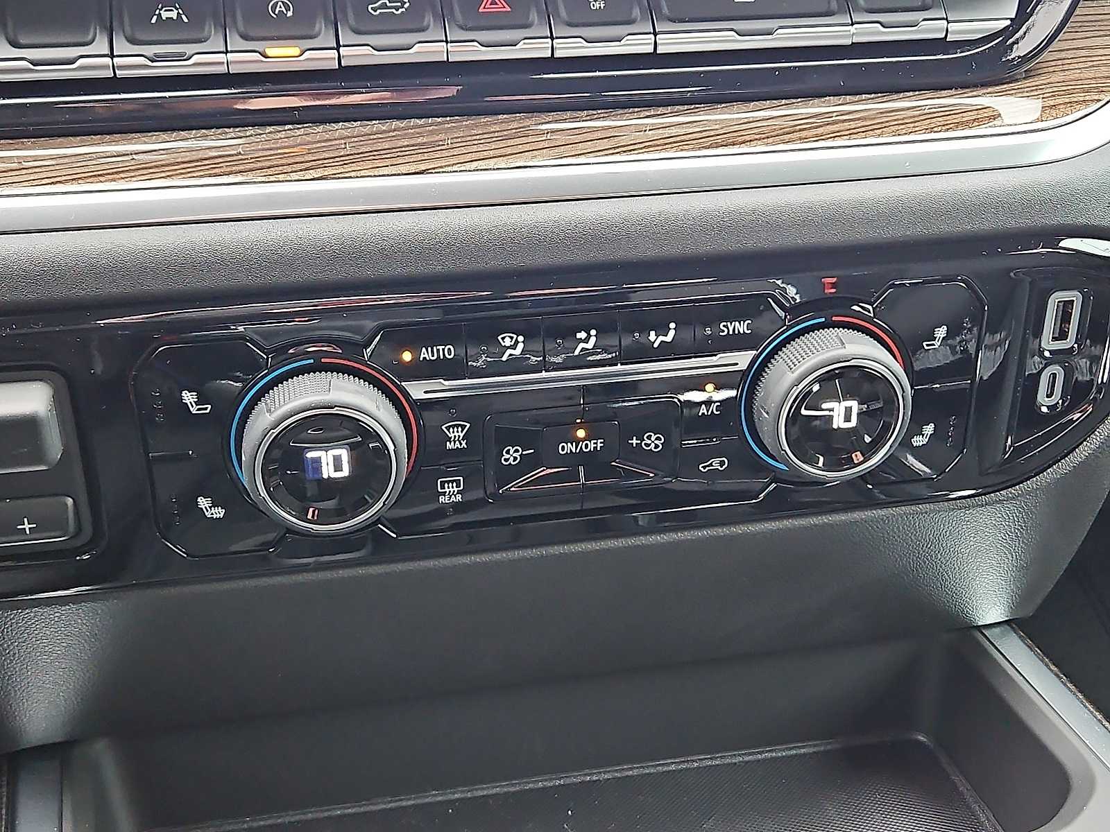 Thumbnail: 2025 Chevrolet Silverado 1500 - 12