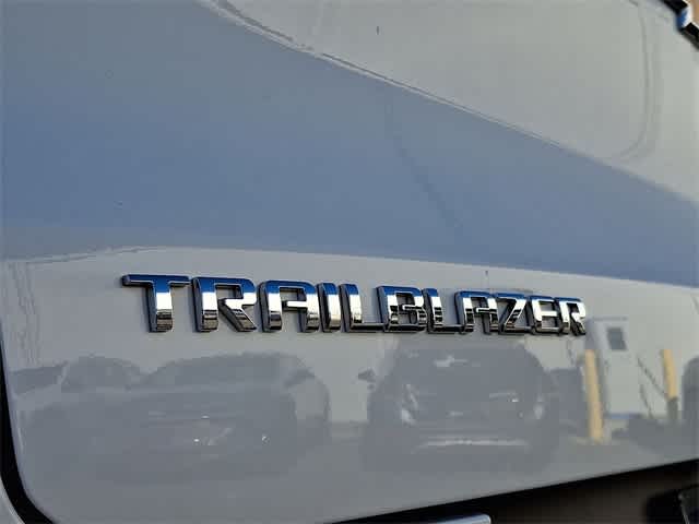 Thumbnail: 2023 Chevrolet TrailBlazer - 35