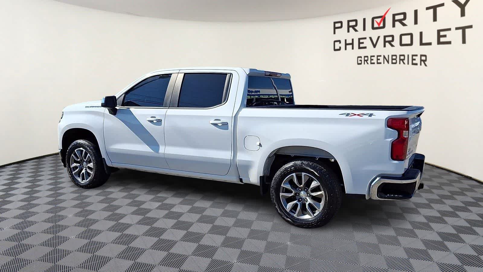 Thumbnail: 2020 Chevrolet Silverado 1500 - 6