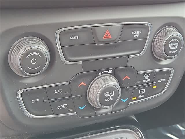 Thumbnail: 2020 Jeep Compass - 23