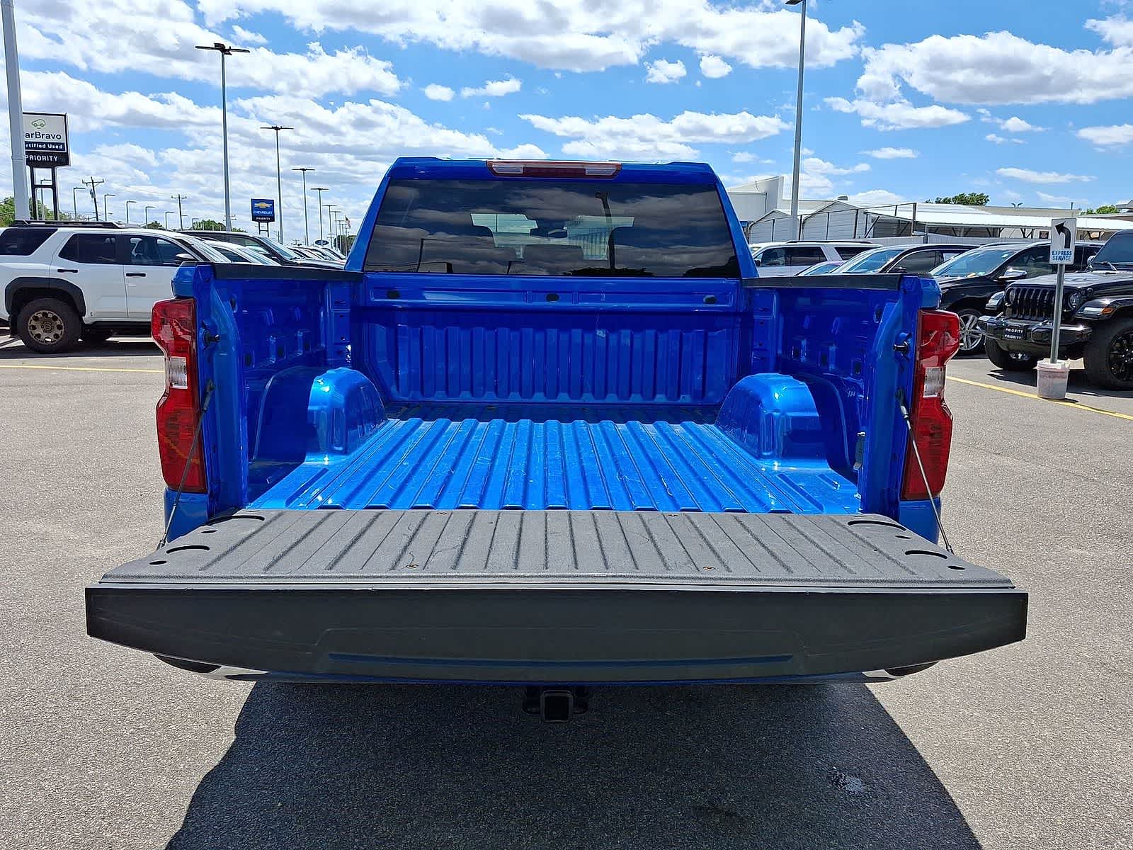 Thumbnail: 2025 Chevrolet Silverado 1500 - 31