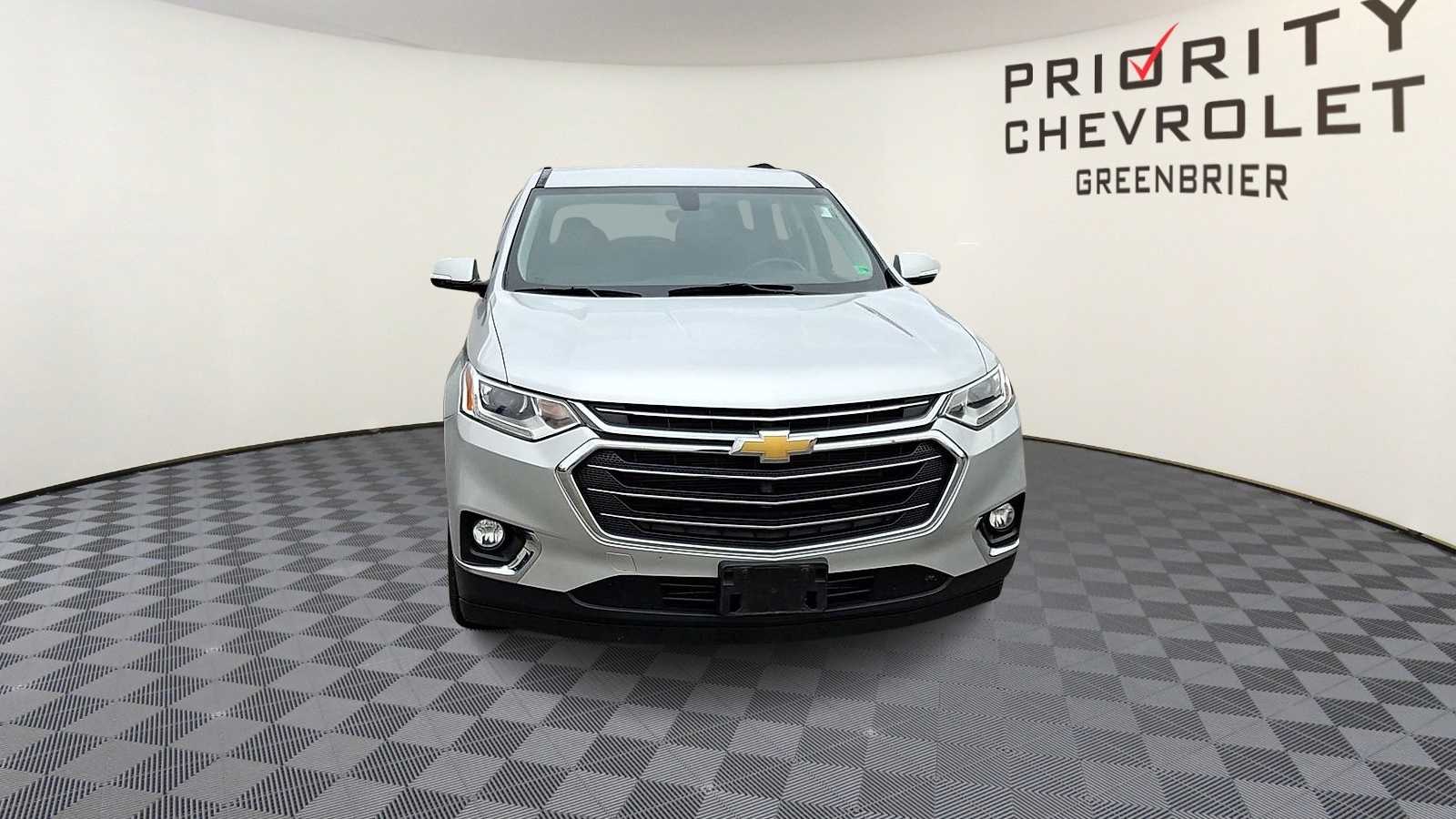 Thumbnail: 2018 Chevrolet Traverse - 3