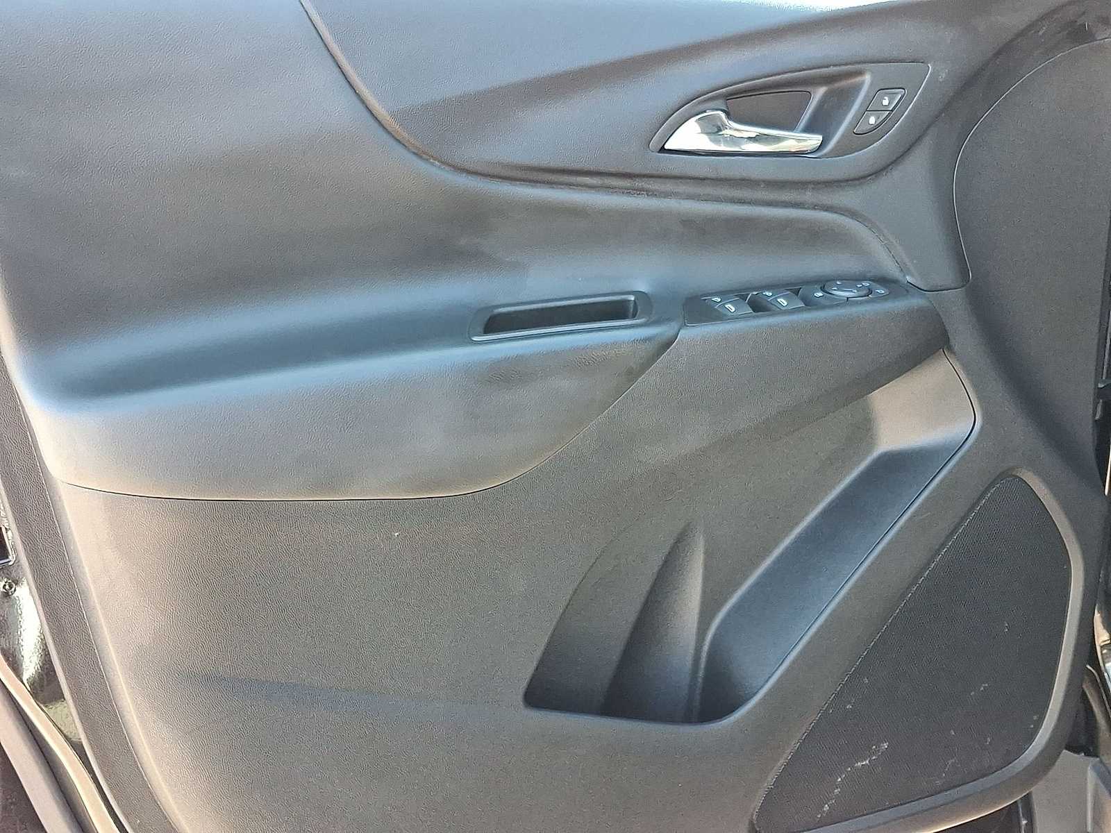 Thumbnail: 2023 Chevrolet Equinox - 27