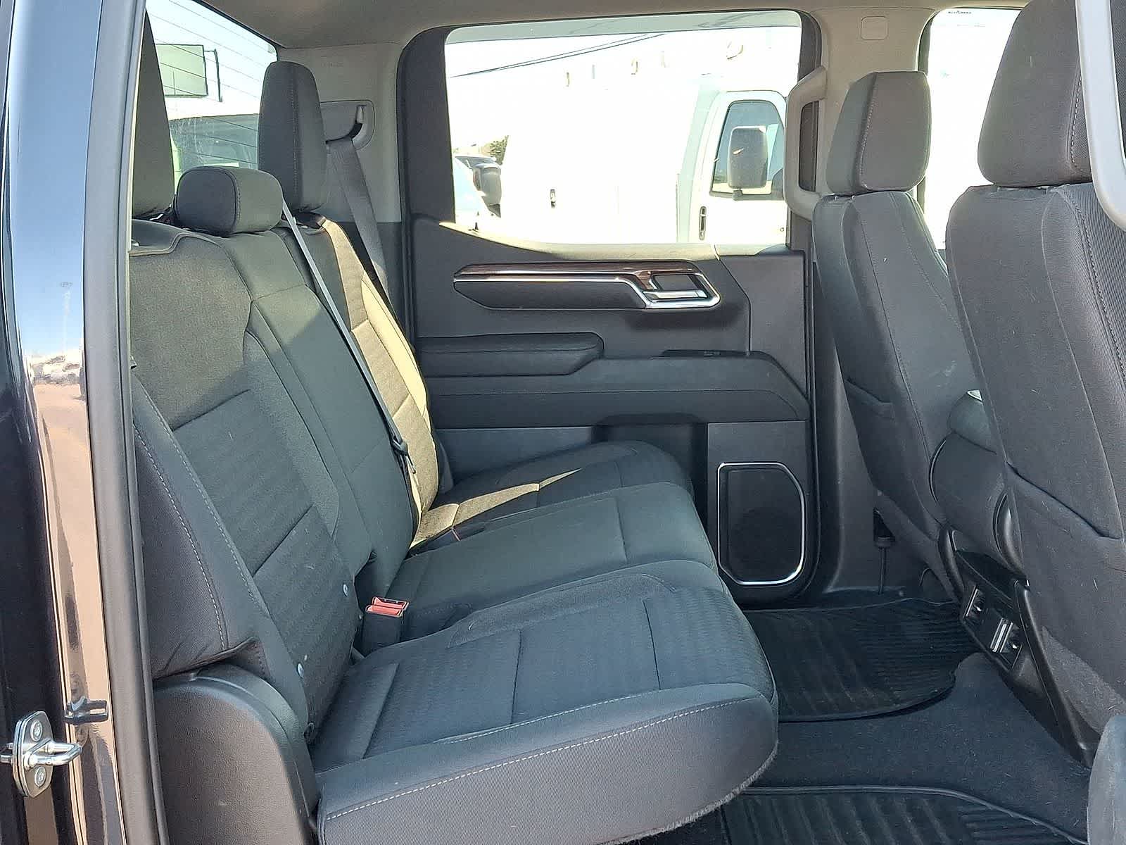 Thumbnail: 2023 Chevrolet Silverado 1500 - 30