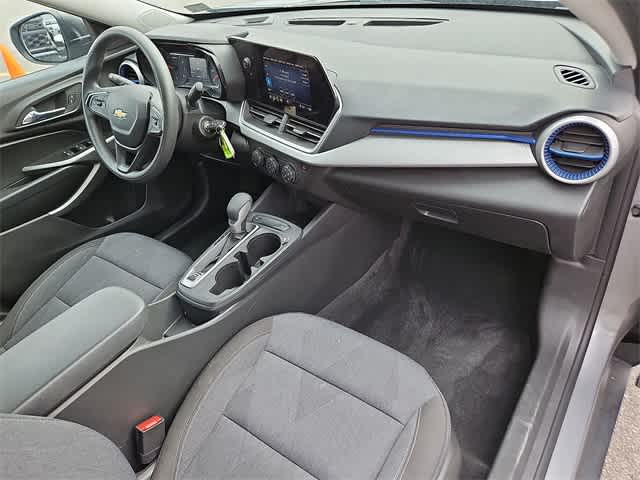 Thumbnail: 2024 Chevrolet Trax - 31