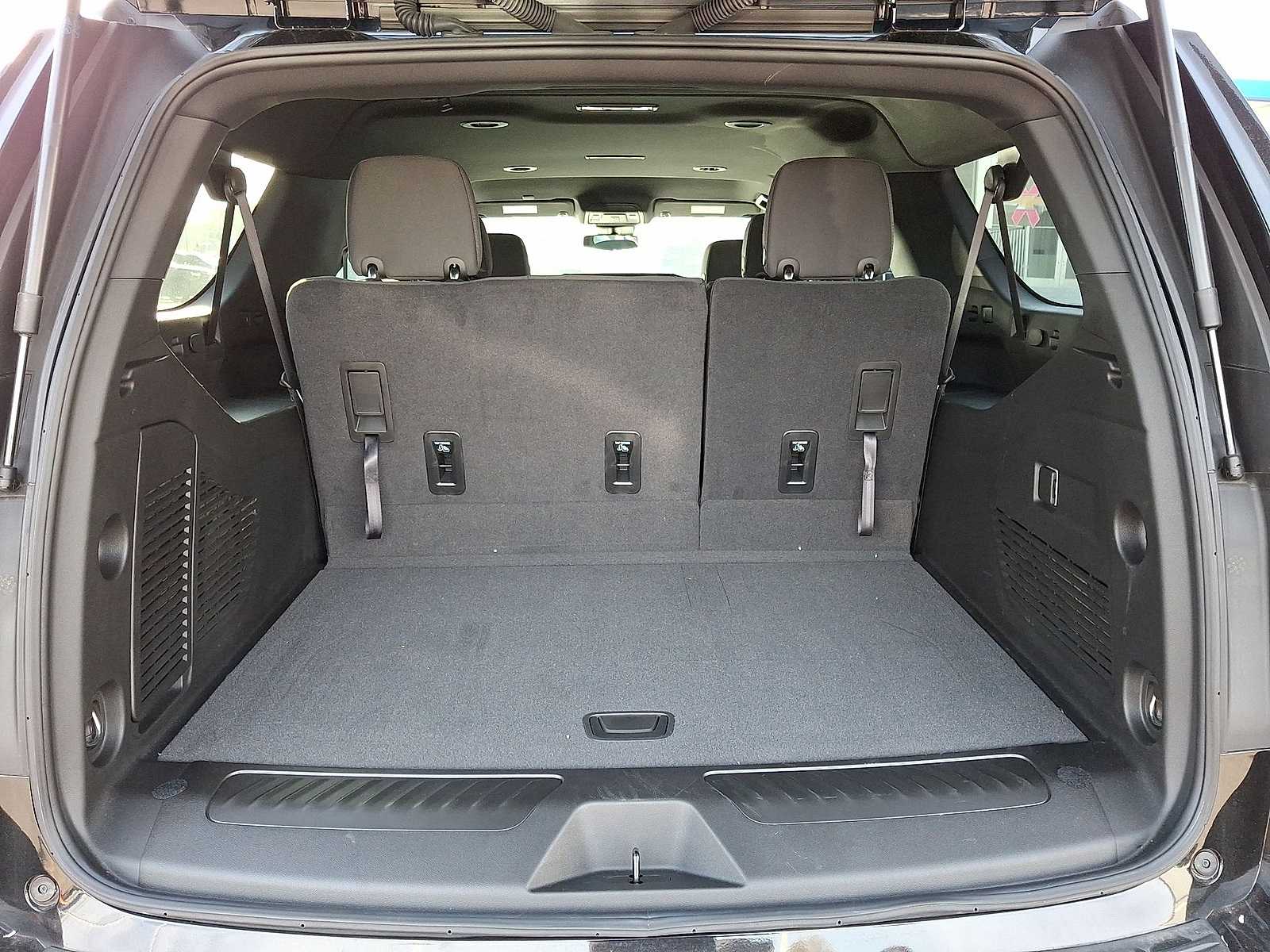 Thumbnail: 2024 Chevrolet Suburban - 30