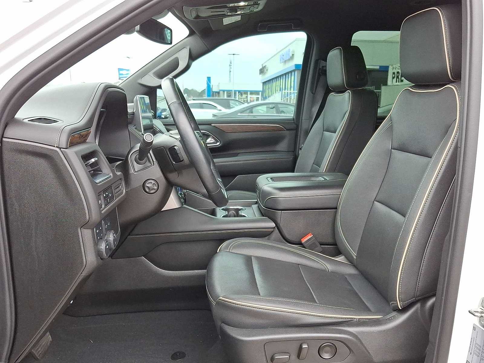 Thumbnail: 2023 Chevrolet Tahoe - 25