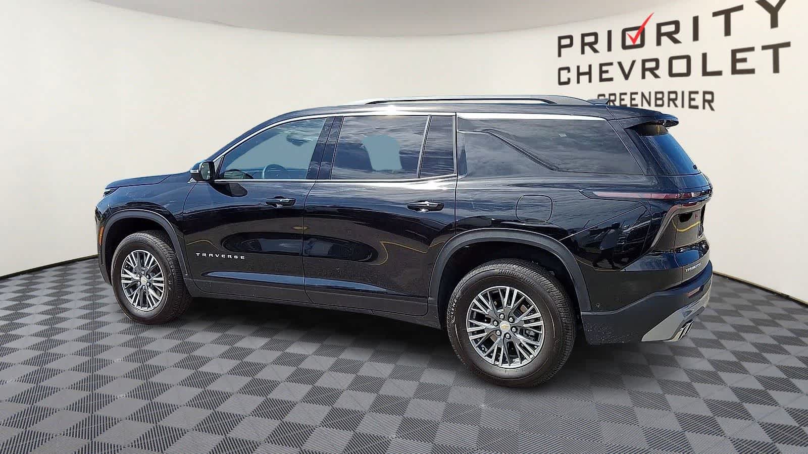 Thumbnail: 2025 Chevrolet Traverse - 6