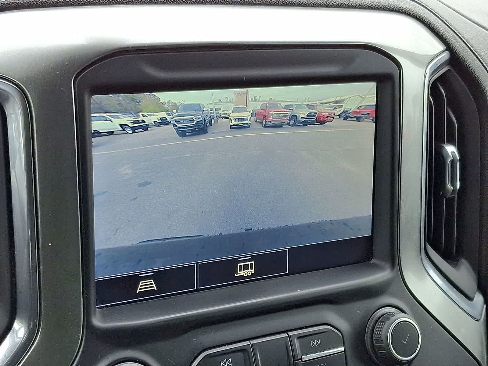 Thumbnail: 2021 Chevrolet Silverado 1500 - 20