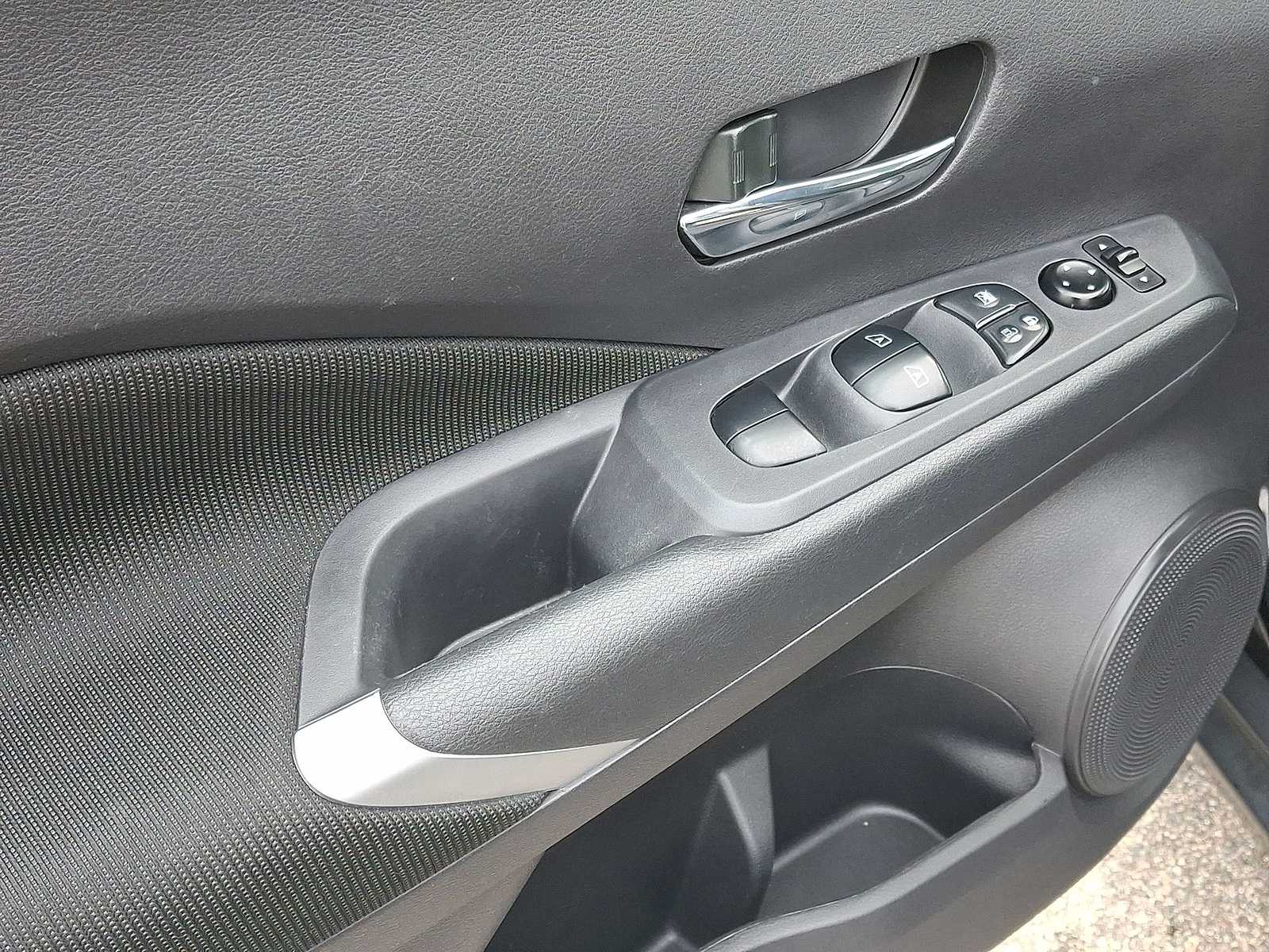 Thumbnail: 2024 Nissan Kicks - 24