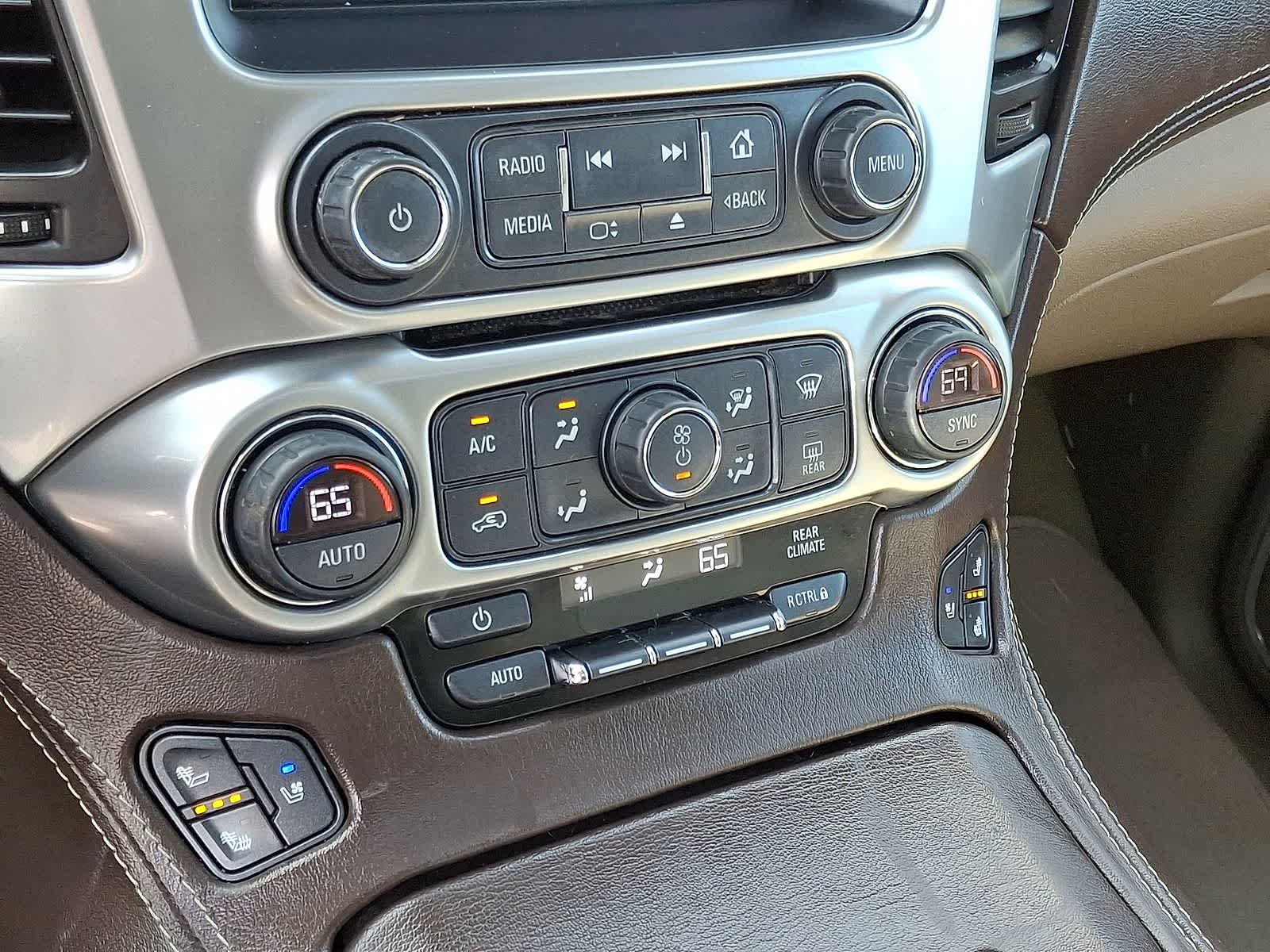 Thumbnail: 2018 Chevrolet Suburban - 24