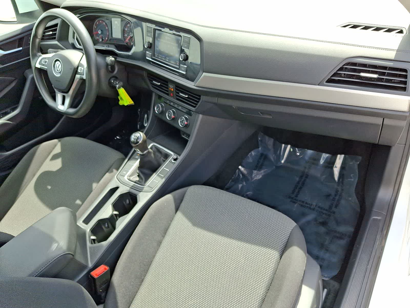 Thumbnail: 2021 Volkswagen Jetta - 31
