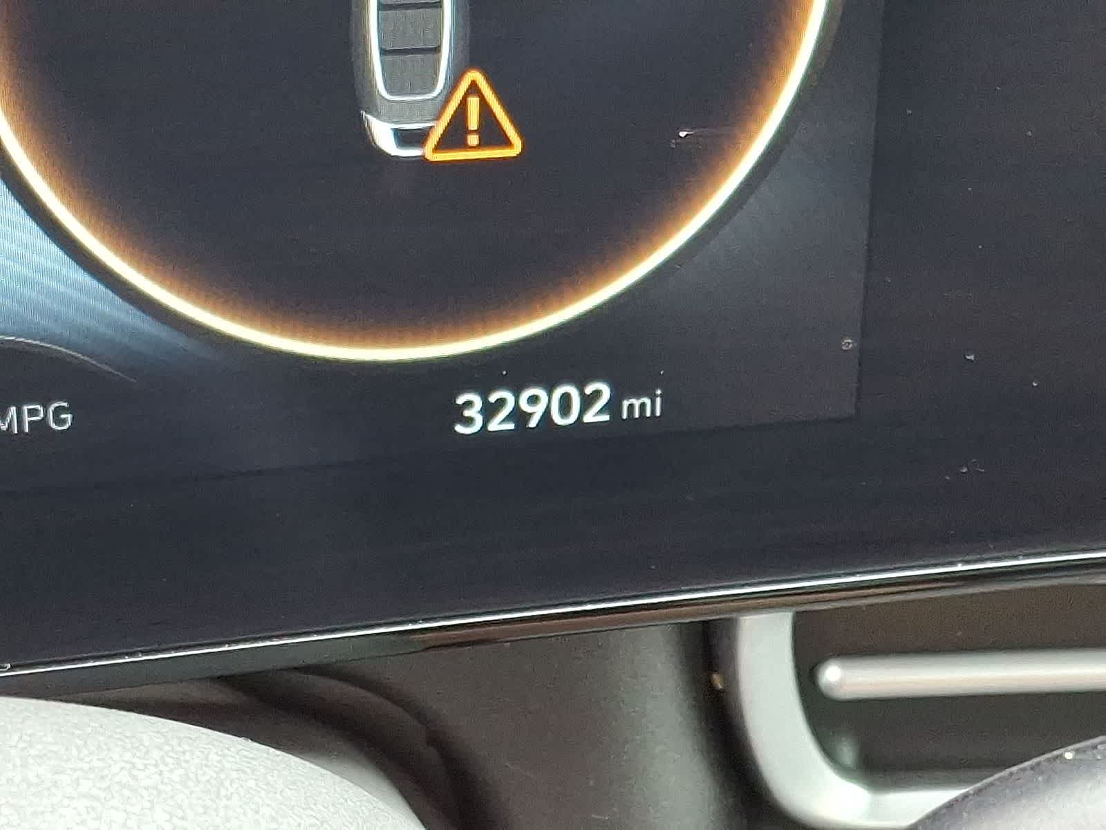 Thumbnail: 2023 Hyundai Elantra - 18