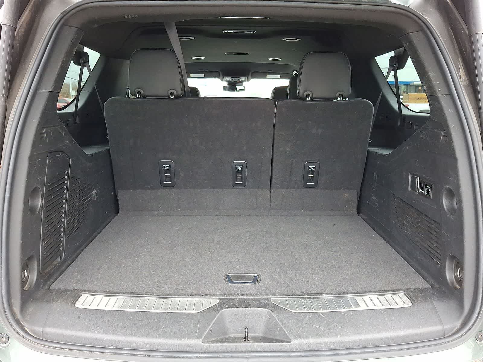 Thumbnail: 2023 Chevrolet Suburban - 31