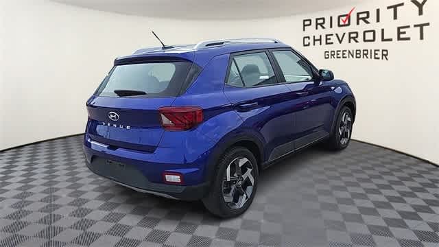 Thumbnail: 2023 Hyundai Venue - 8