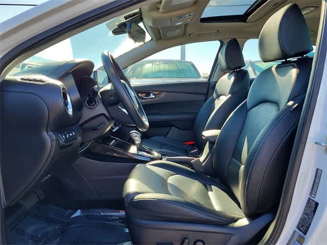 Thumbnail: 2021 Kia Forte - 17