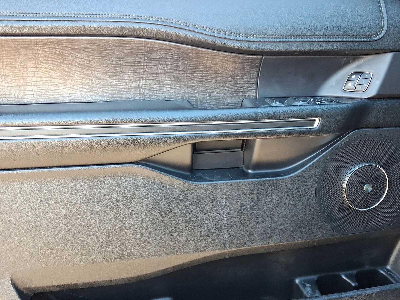 Thumbnail: 2021 Ford Expedition MAX - 28