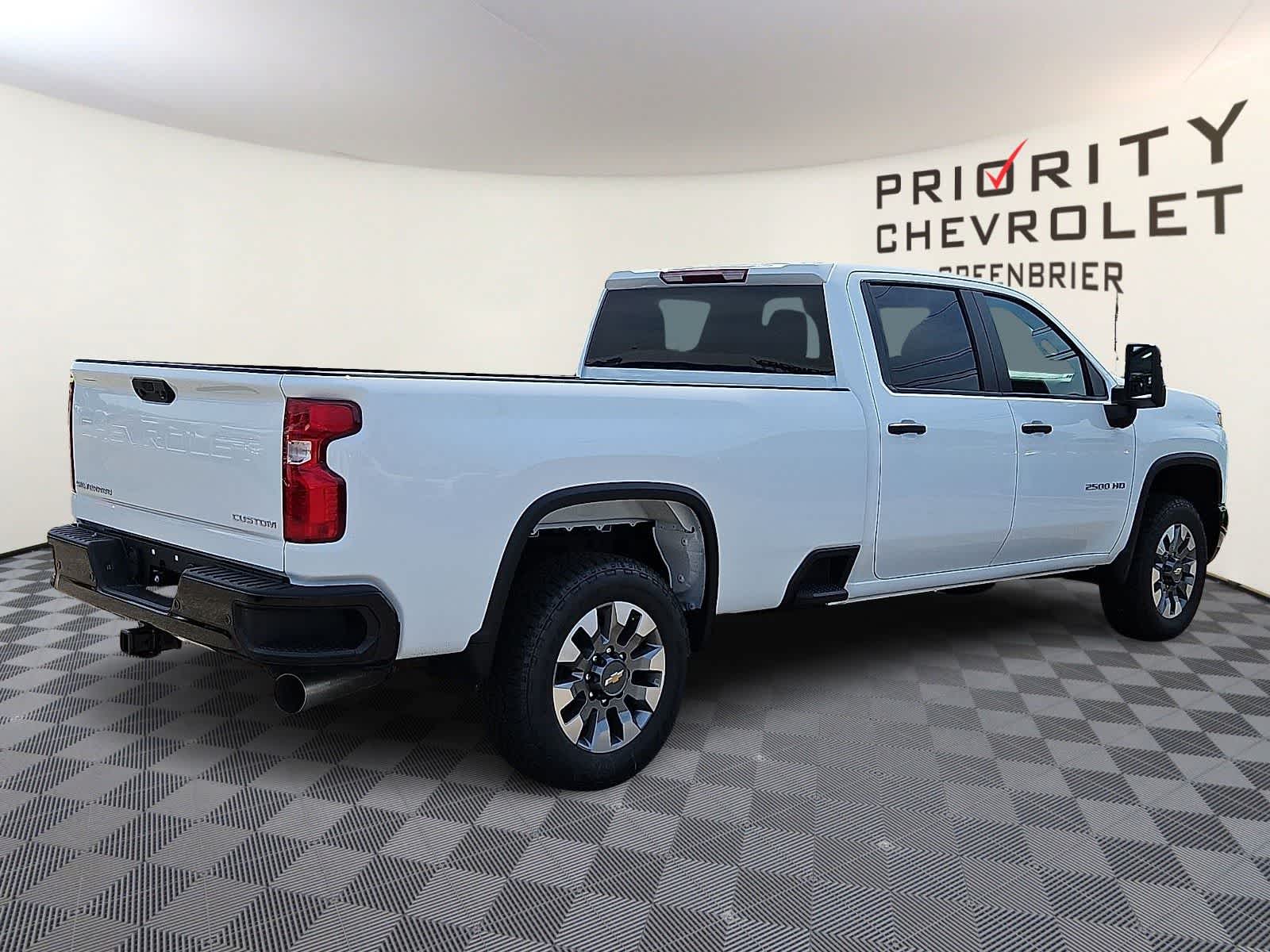 Thumbnail: 2026 Chevrolet Silverado 2500 - 4
