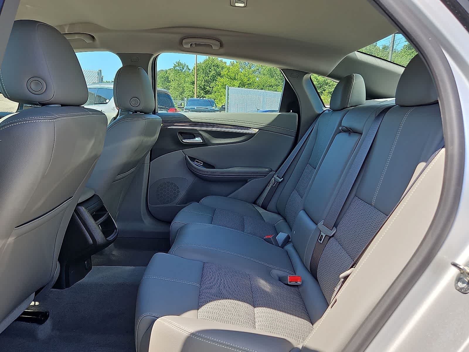 Thumbnail: 2019 Chevrolet Impala - 28