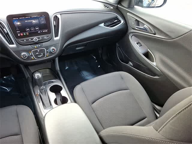 Thumbnail: 2020 Chevrolet Malibu - 12