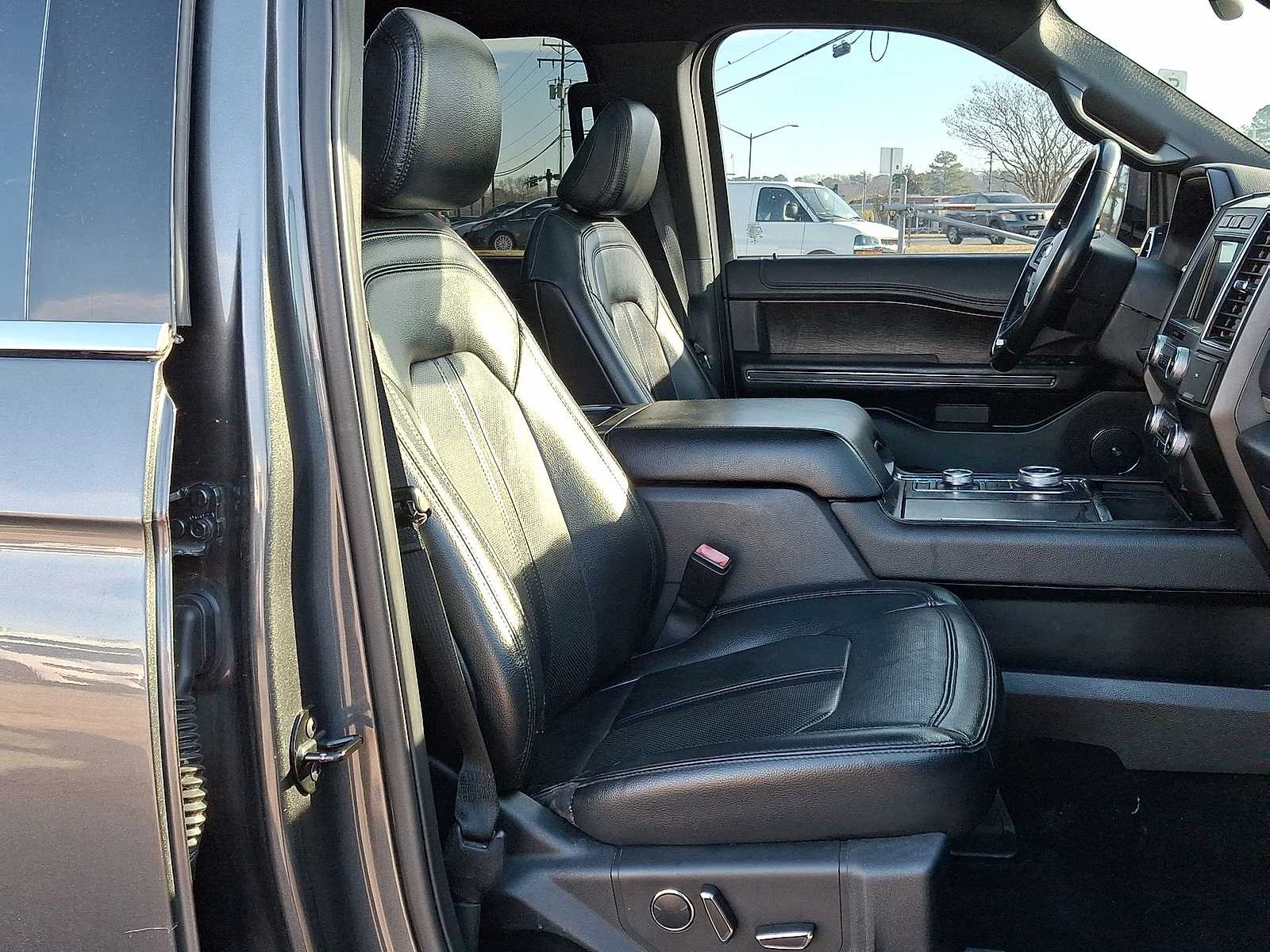 Thumbnail: 2021 Ford Expedition MAX - 34