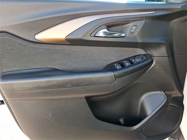 Thumbnail: 2023 Chevrolet TrailBlazer - 26