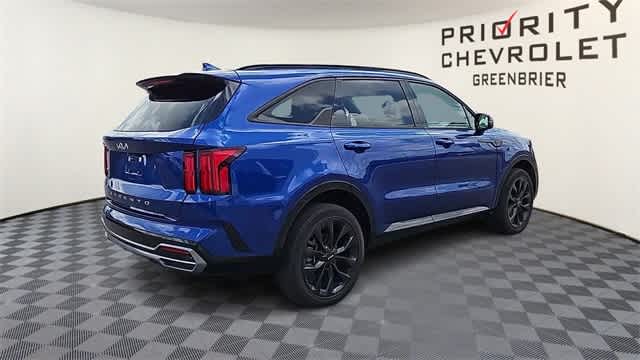 Thumbnail: 2022 Kia Sorento - 8