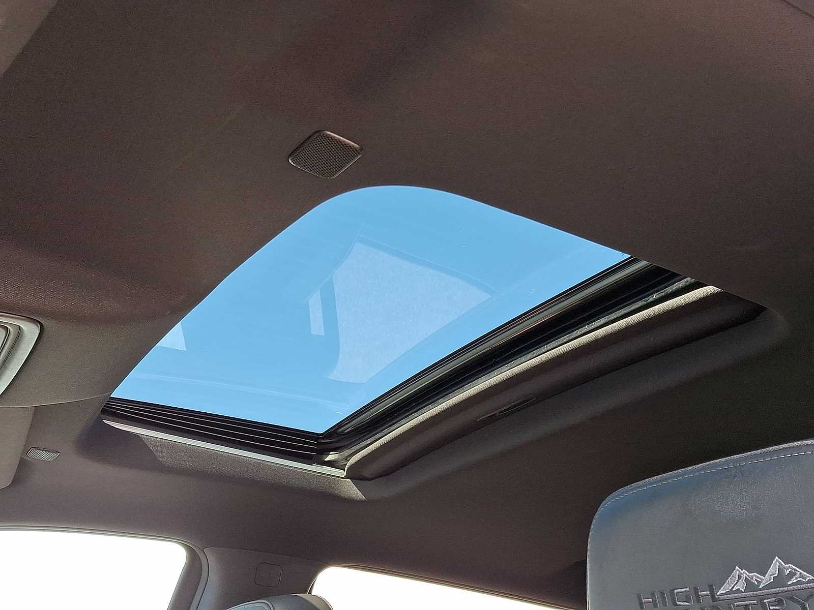 Thumbnail: 2022 Chevrolet Silverado 1500 - 24