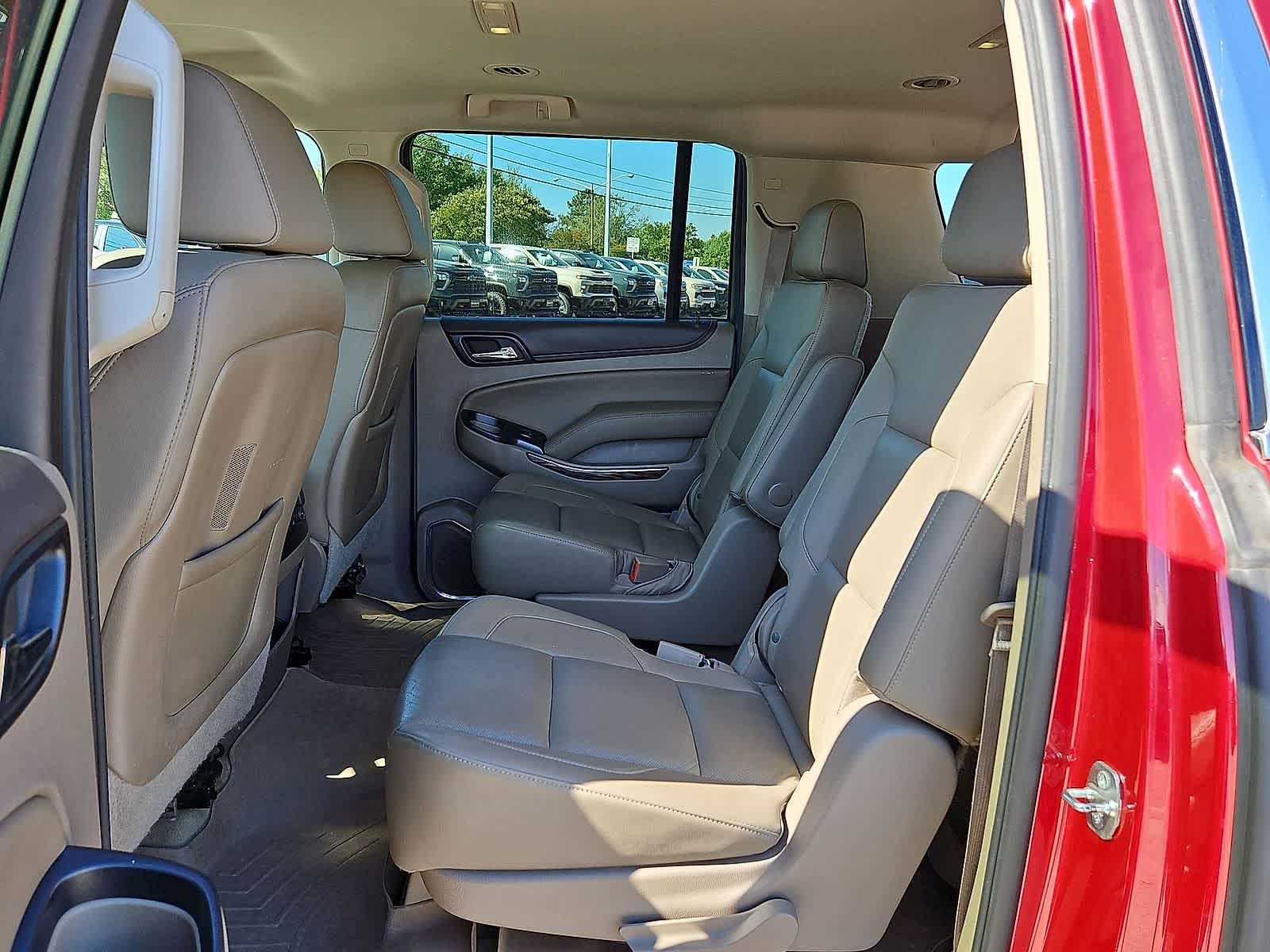 Thumbnail: 2015 GMC Yukon XL - 31