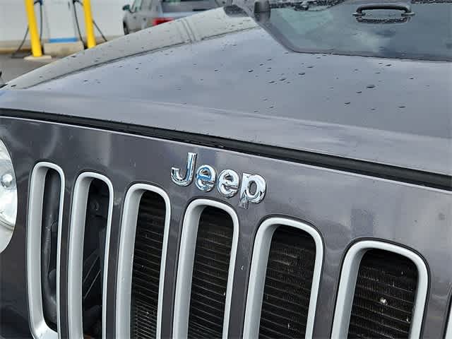 Thumbnail: 2017 Jeep Wrangler - 32