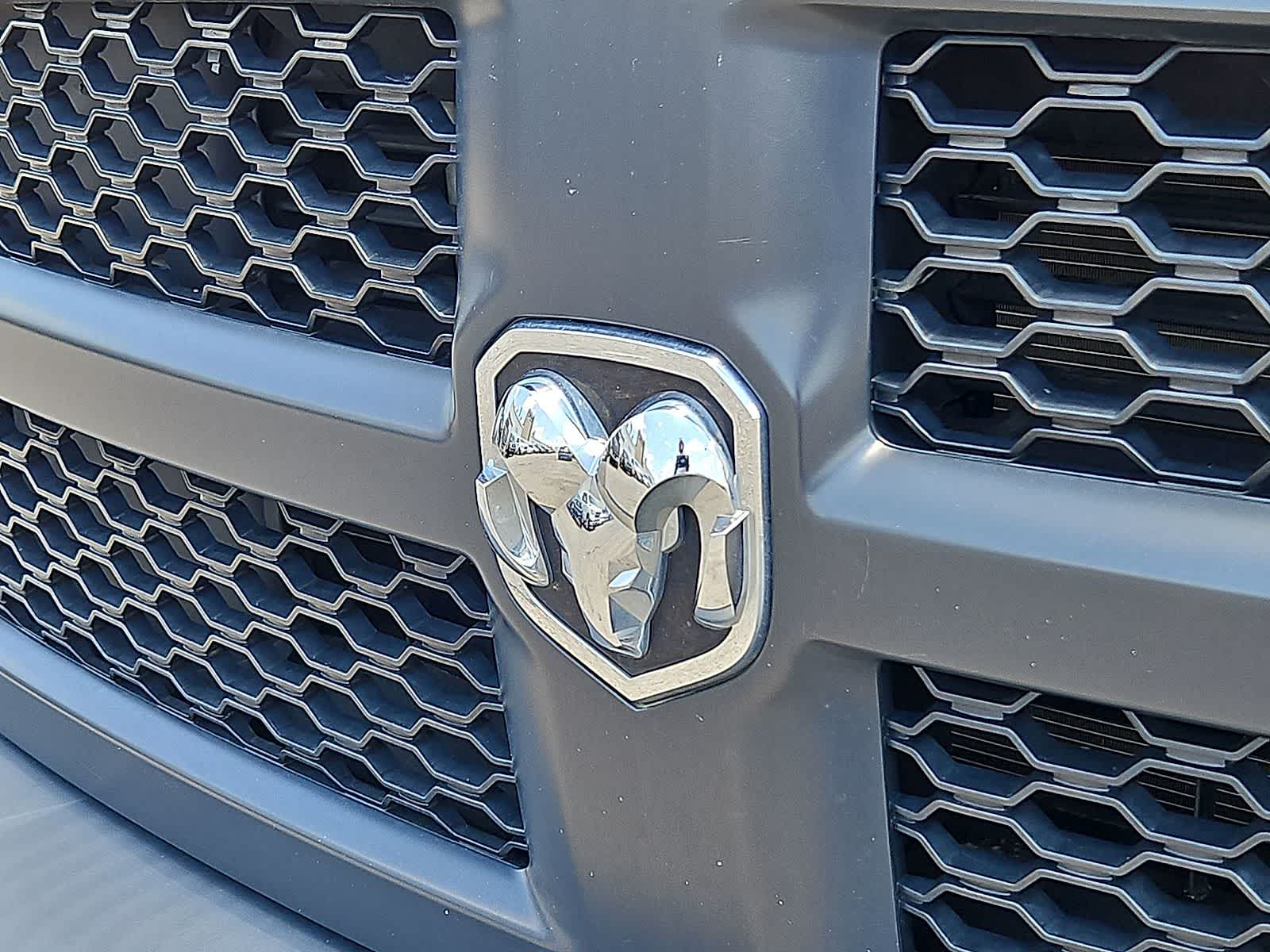 Thumbnail: 2019 RAM 1500 - 34