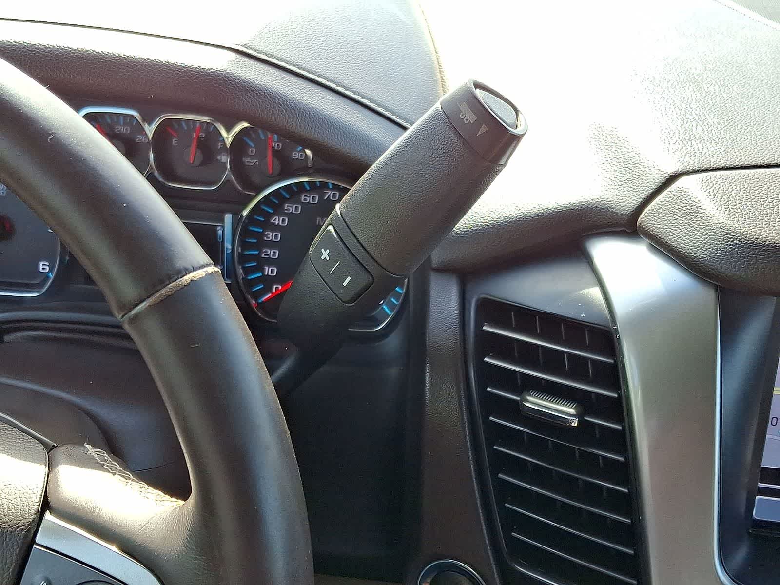 Thumbnail: 2018 Chevrolet Suburban - 22