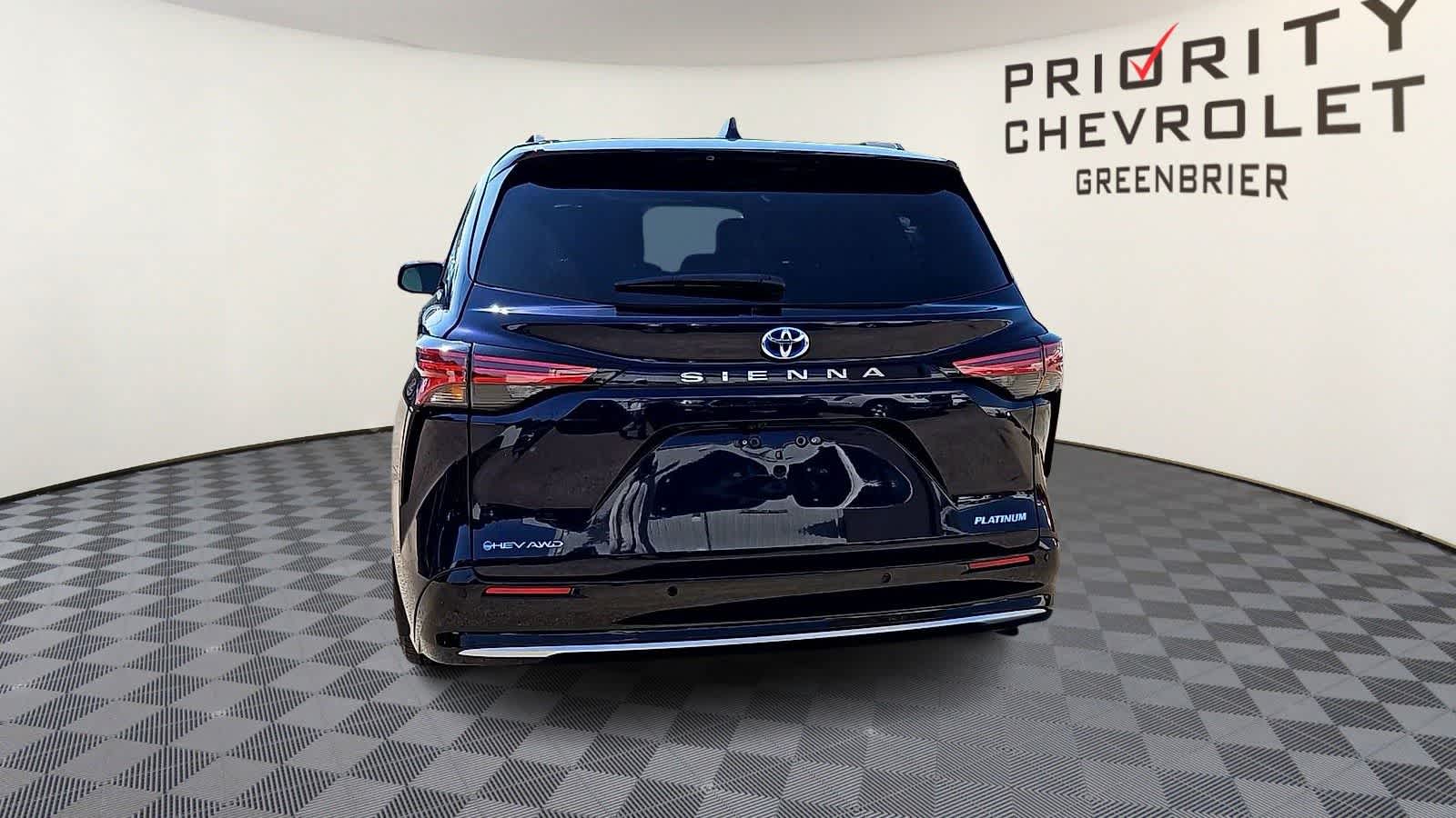 Thumbnail: 2025 Toyota Sienna - 7