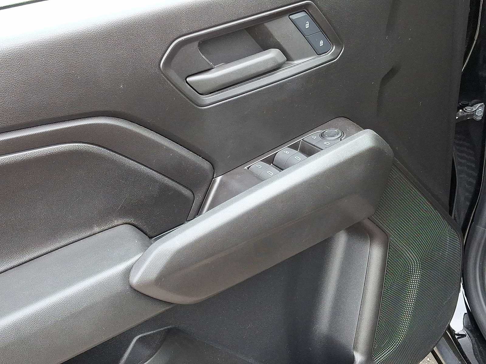 Thumbnail: 2024 Chevrolet Colorado - 28