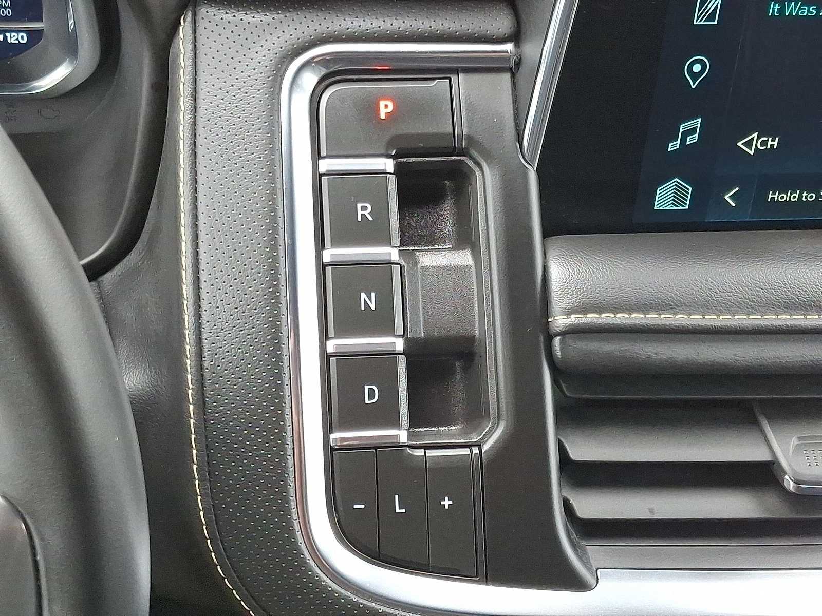 Thumbnail: 2024 Chevrolet Suburban - 21