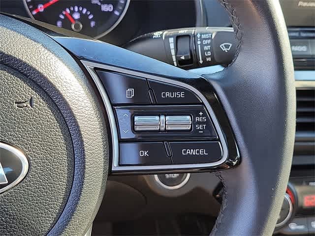 Thumbnail: 2021 Kia Forte - 24