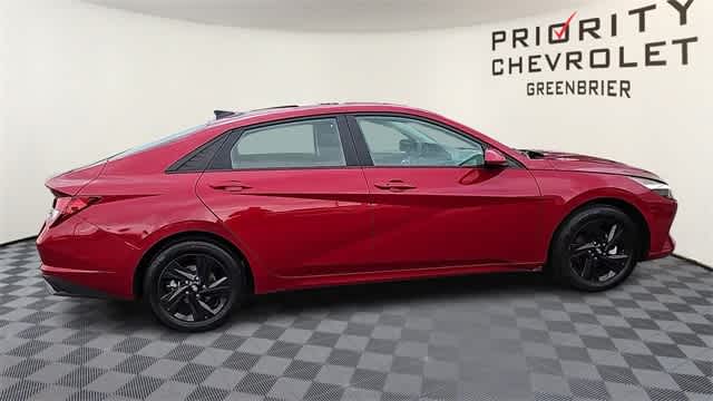 Thumbnail: 2023 Hyundai Elantra - 9