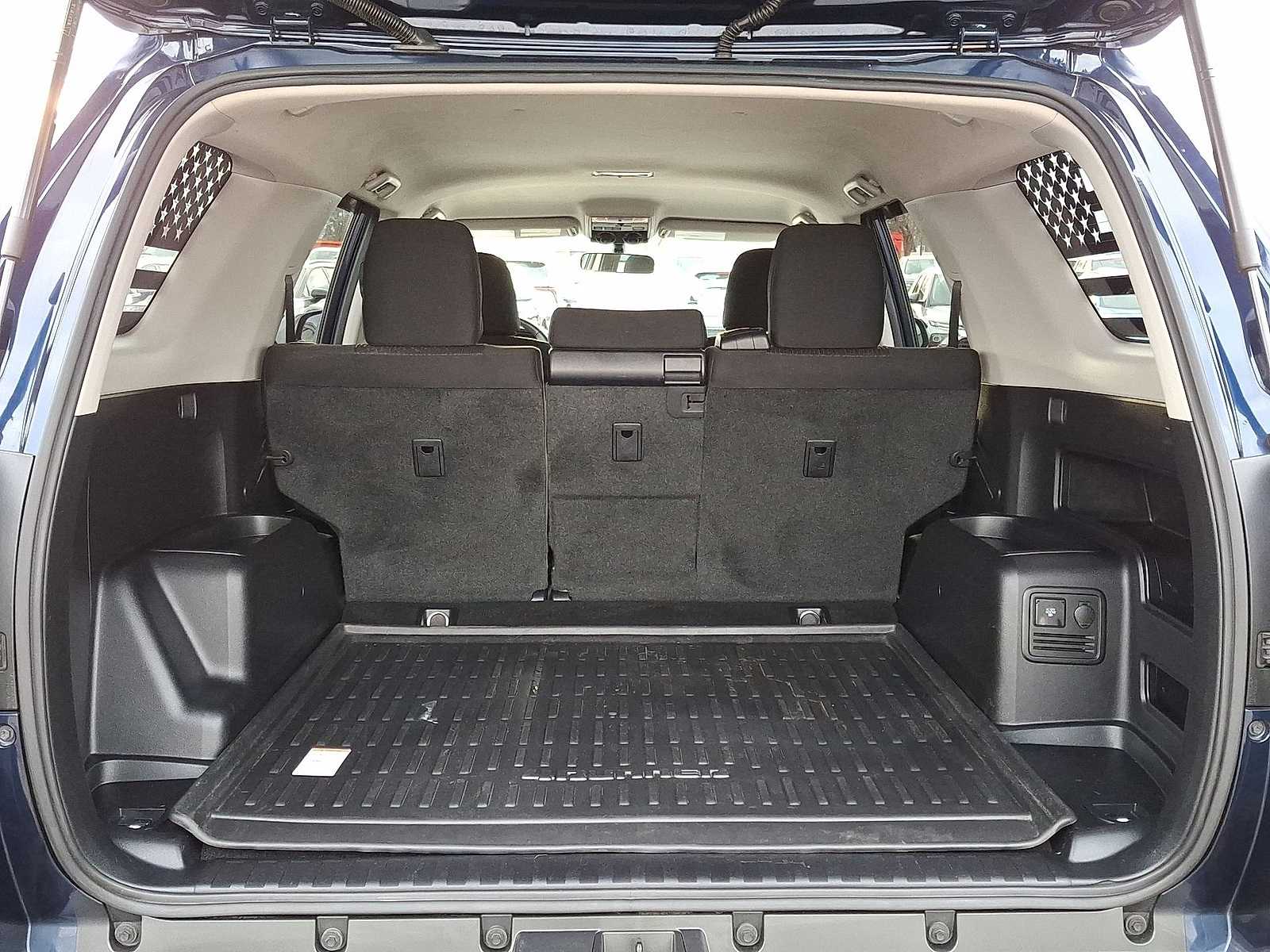 Thumbnail: 2019 Toyota 4Runner - 30