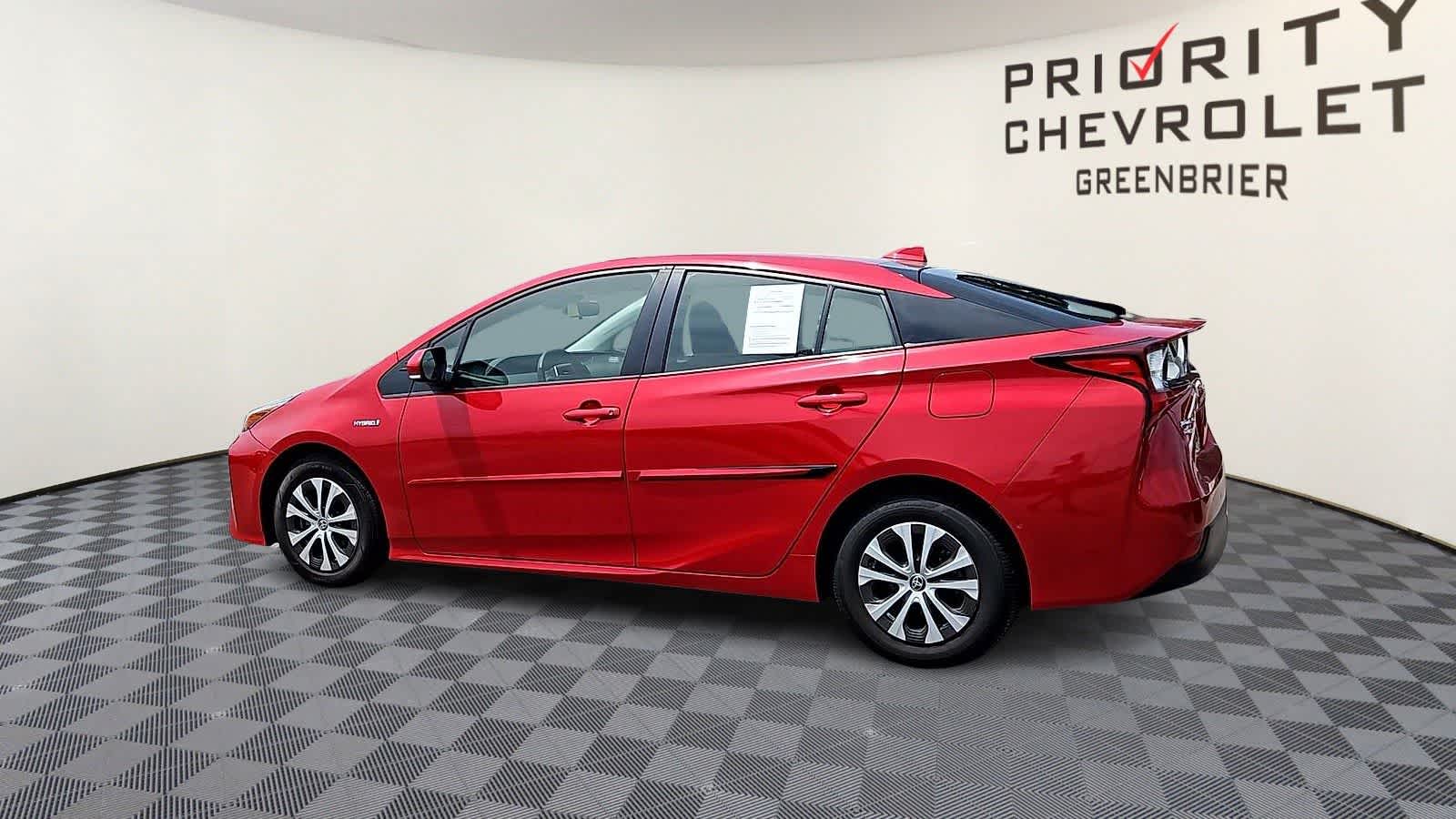 Thumbnail: 2022 Toyota Prius - 6