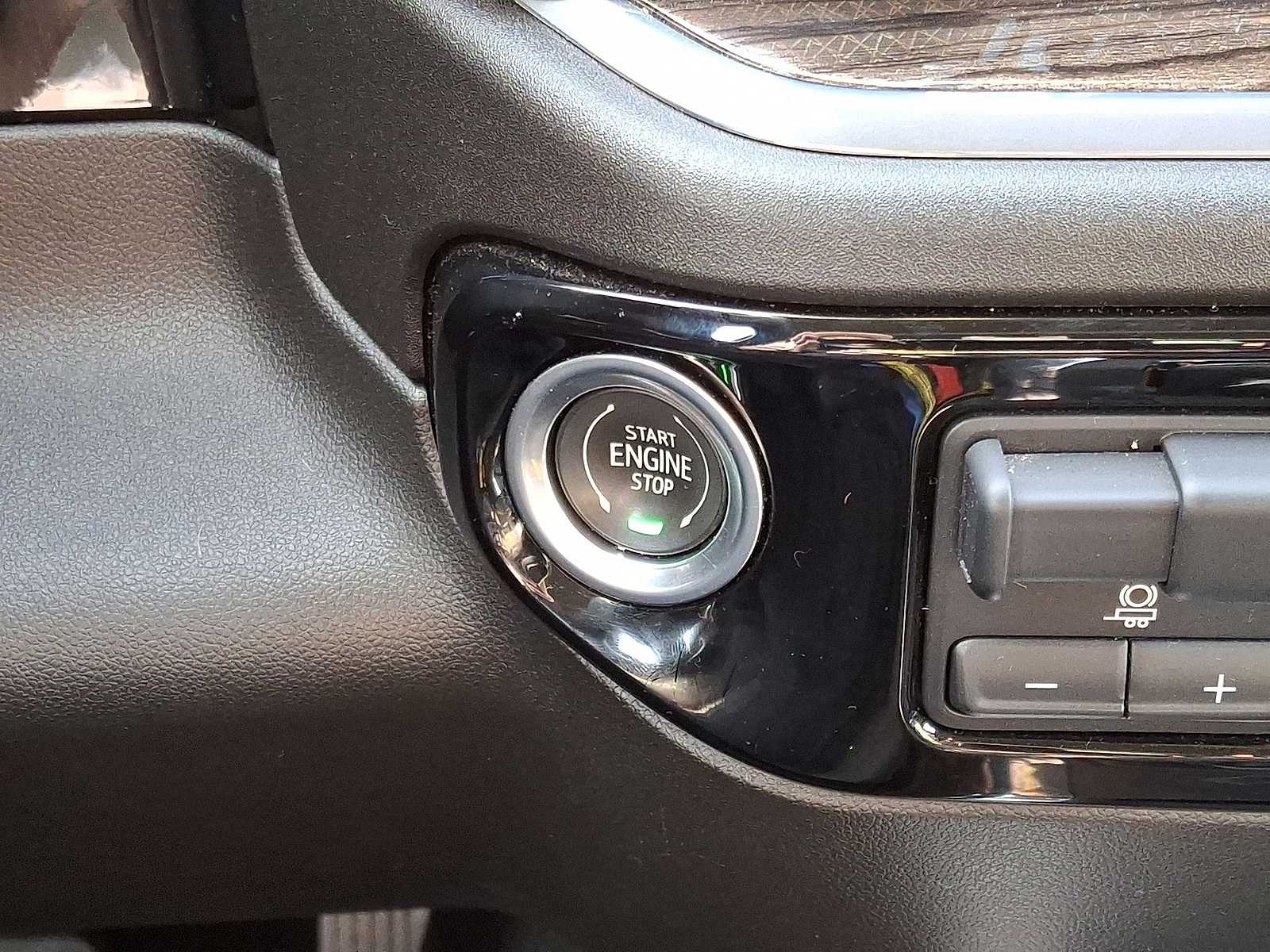 Thumbnail: 2024 Chevrolet Silverado 1500 - 22