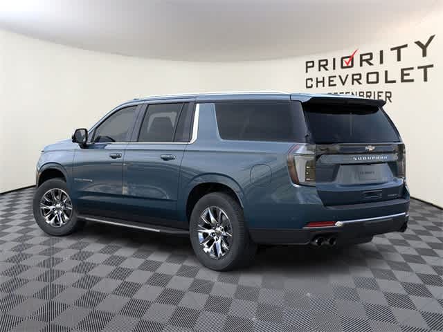 Thumbnail: 2026 Chevrolet Suburban - 3