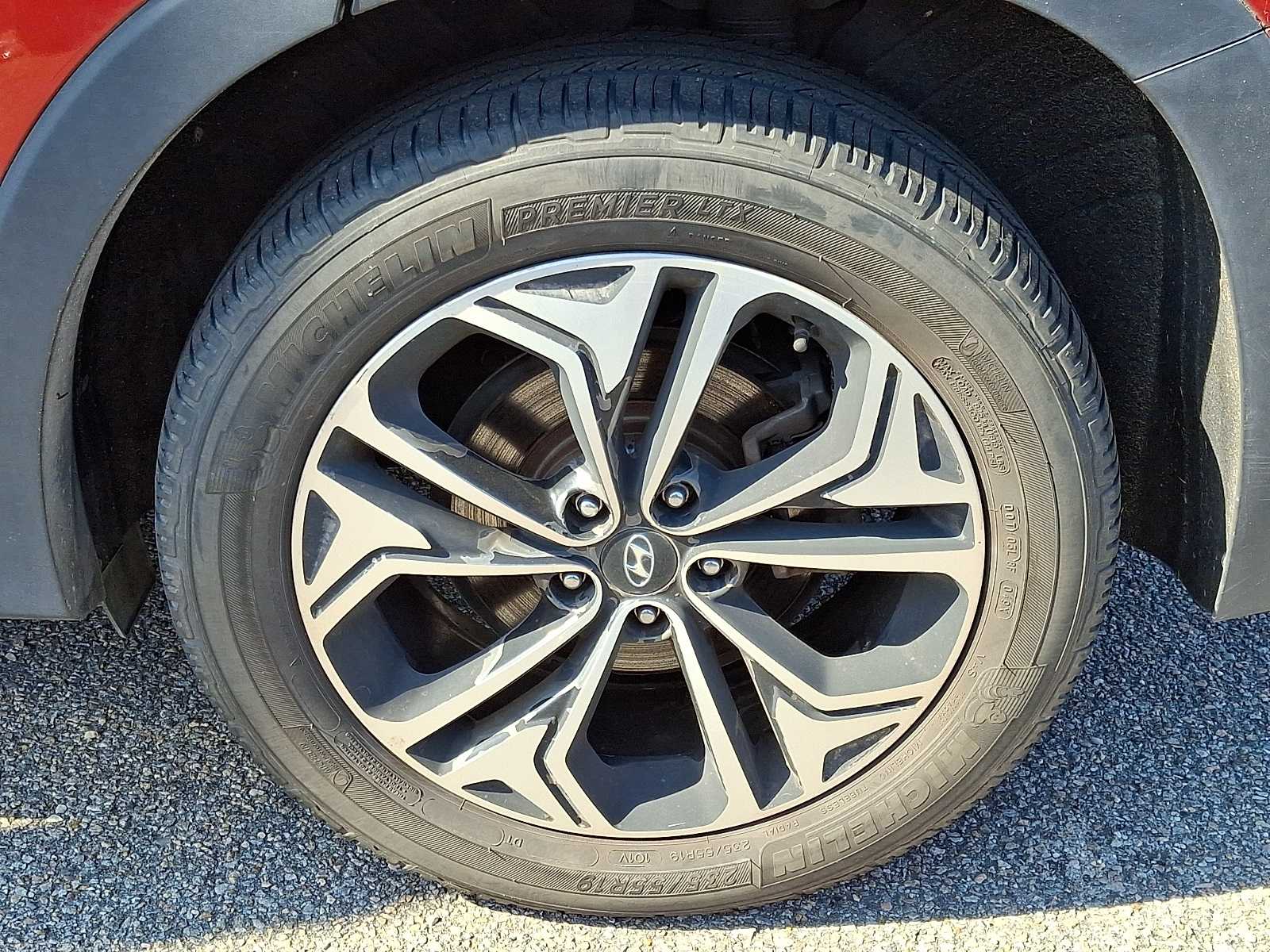 Thumbnail: 2019 Hyundai Santa Fe - 6