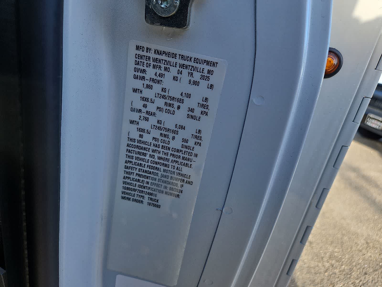 Thumbnail: 2024 Chevrolet Express - 22