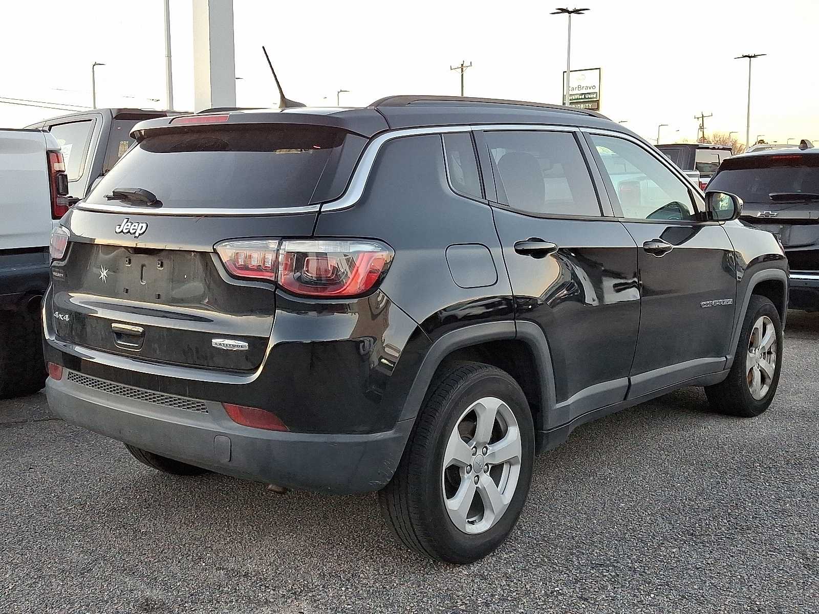 Thumbnail: 2019 Jeep Compass - 3